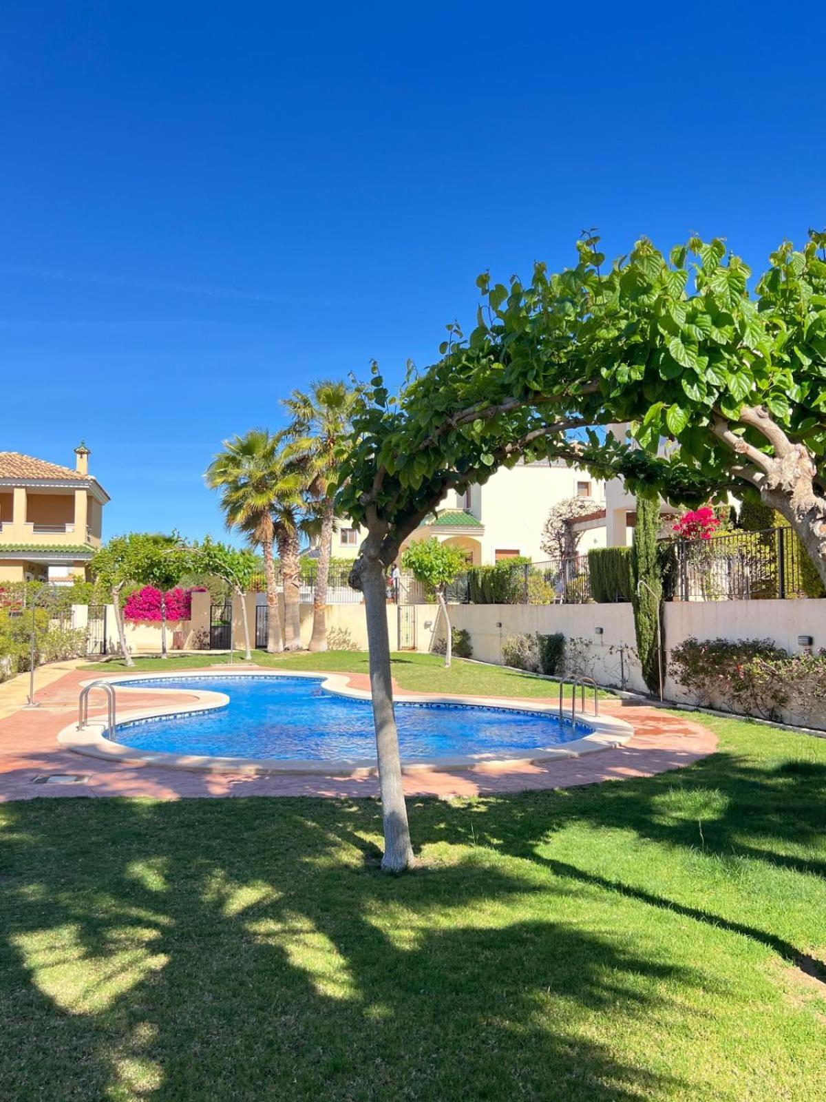 Olivos Altaona Golf Villa
